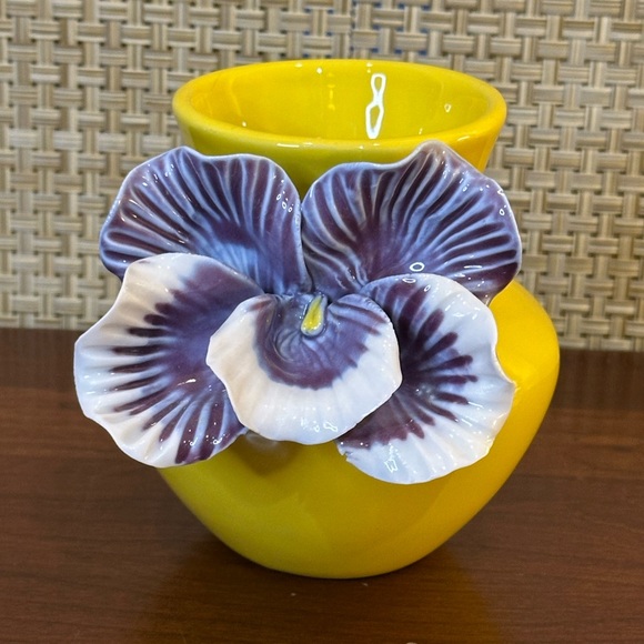 🌟4xHP🌟VTG 2000s Anthropologie 3D Bluish-Purple Orchid Small Yellow Bud Vase - Picture 6 of 9